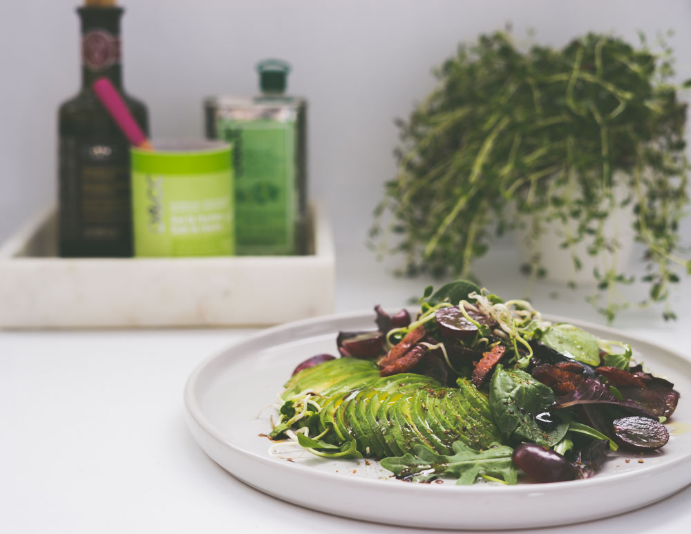 salat med avokado og druer